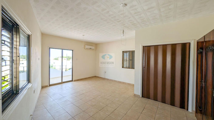 Image No.6-3 Bed Villa for sale