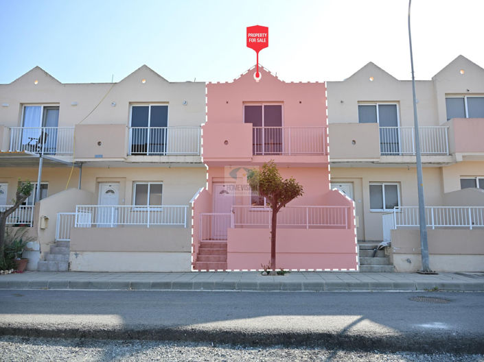 Deryneia, Townhouse