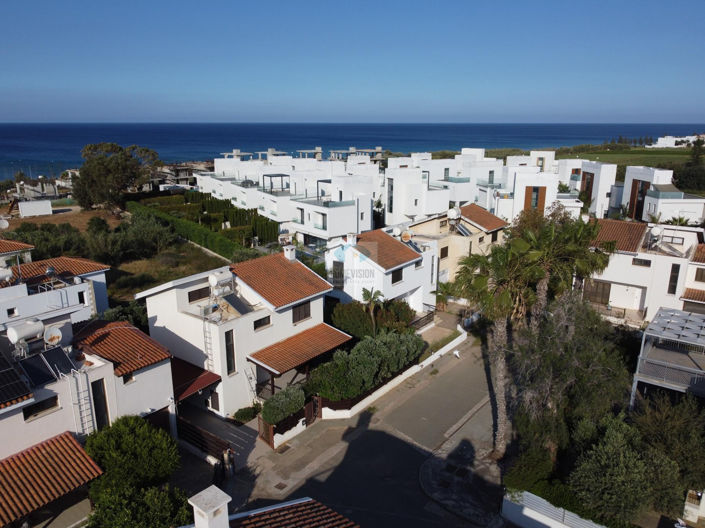 Image No.2-4 Bed Villa for sale