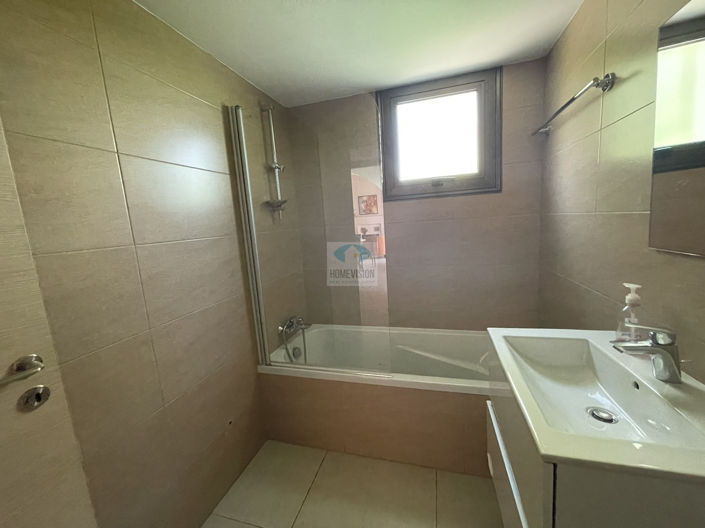 Image No.12-2 Bed Bungalow for sale