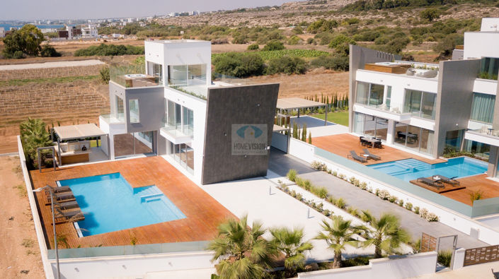 Image No.3-3 Bed Villa for sale