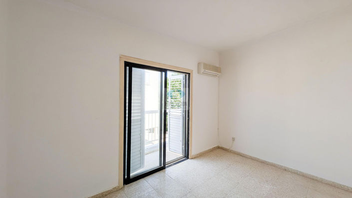 Image No.8-2 Bed Townhouse for sale