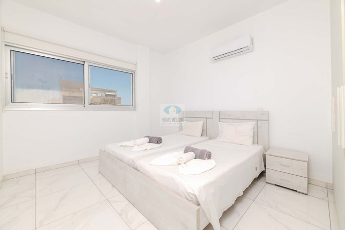 Image No.8-3 Bed Villa for sale