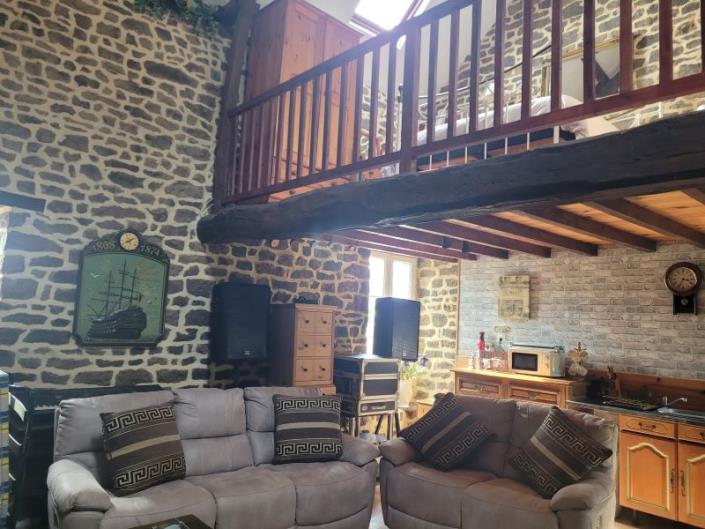 Image No.29-3 Bed Gite for sale