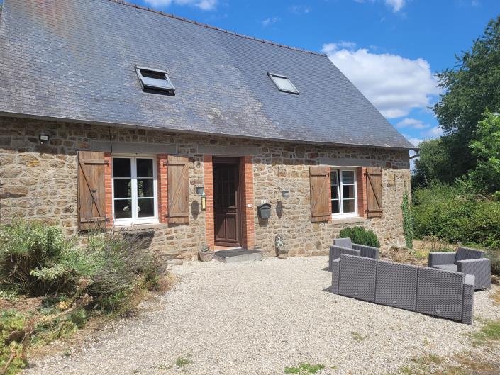 Image No.4-3 Bed Gite for sale