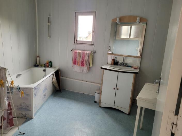 Image No.9-Maison de village de 4 chambres à vendre à Le Teilleul