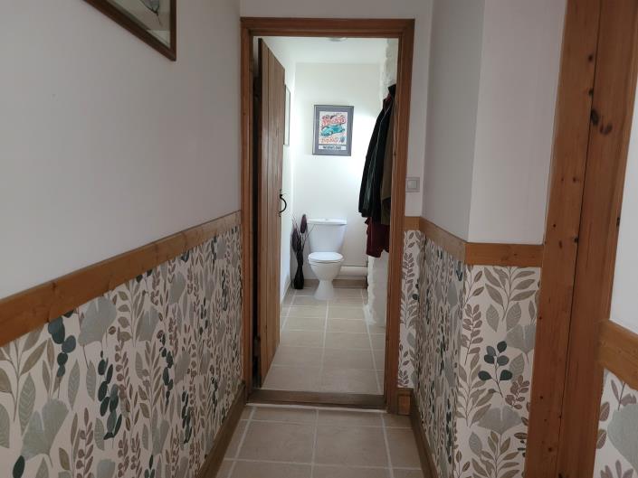 Image No.22-3 Bed Country Property for sale