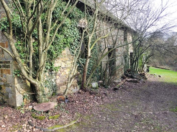 Image No.36-3 Bed Country Property for sale