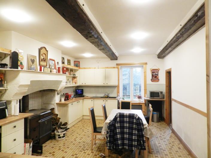 Image No.32-3 Bed Country Property for sale