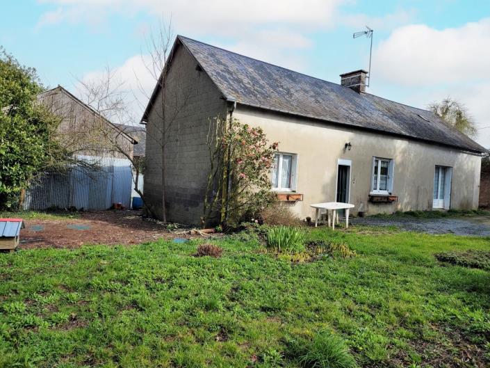 Image No.4-2 Bed Country Property for sale