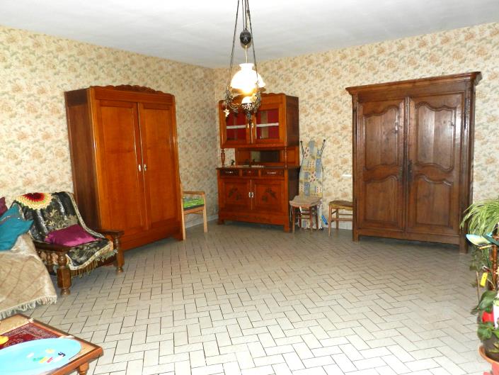 Image No.6-2 Bed Country Property for sale