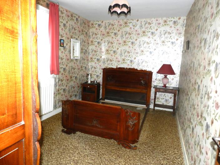 Image No.10-2 Bed Country Property for sale