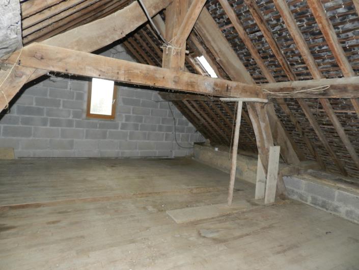 Image No.12-2 Bed Country Property for sale