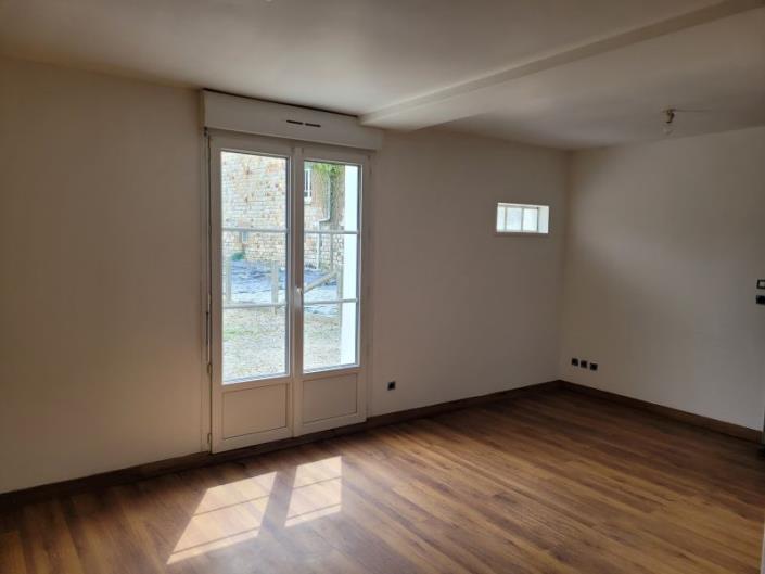 Image No.9-2 Bed Cottage for sale