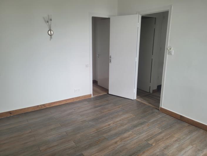 Image No.21-4 Bed Village House for sale