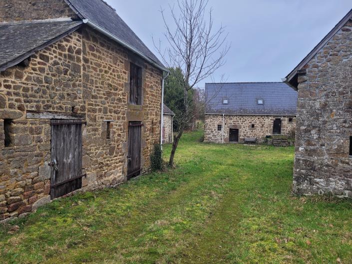 Image No.5-Propriété de pays de 8 chambres à vendre à Saint-Mars-sur-Colmont