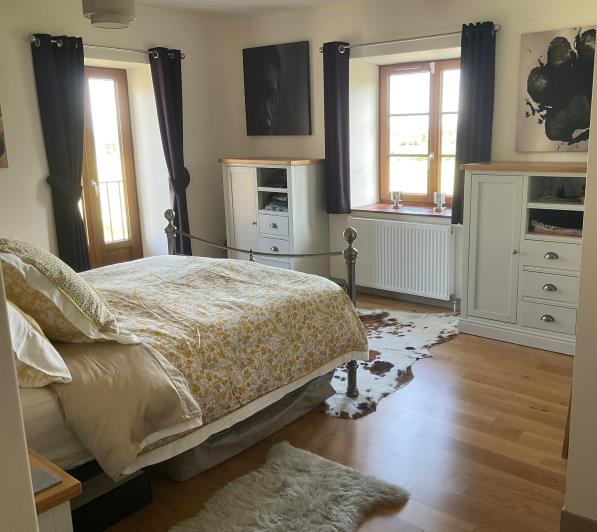 Image No.17-4 Bed Country House for sale