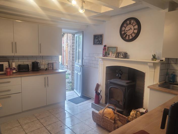 Image No.3-3 Bed Village House for sale