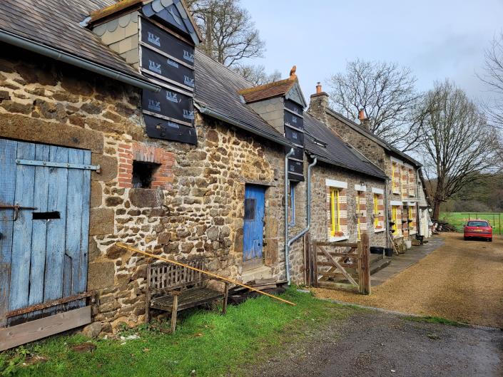 Image No.30-Maison de campagne de 3 chambres à vendre à Soucé