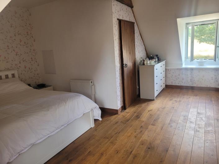 Image No.27-3 Bed Country Property for sale