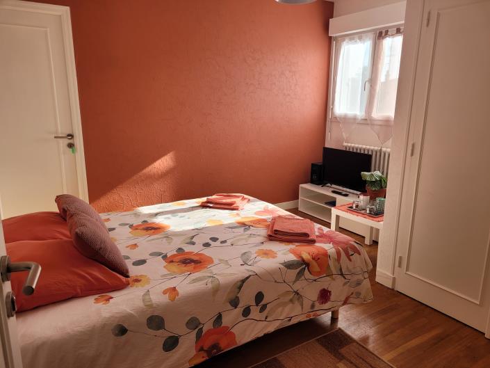 Image No.20-5 Bed House for sale