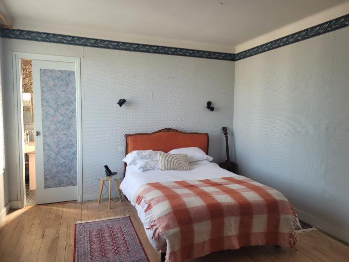 Image No.25-8 Bed House for sale
