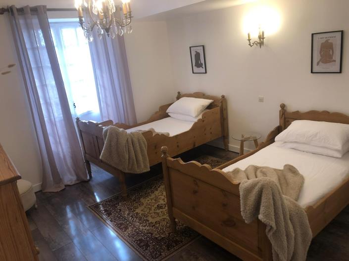 Image No.28-8 Bed House for sale