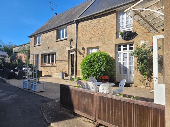 Image No.36-8 Bed House for sale