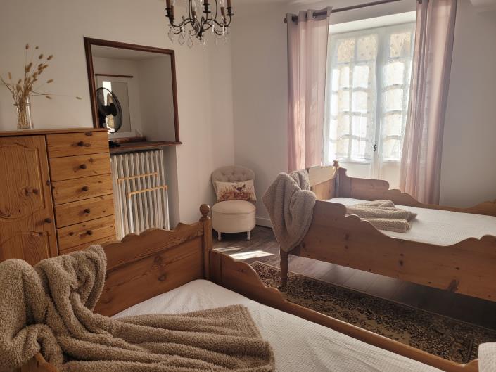 Image No.49-8 Bed House for sale
