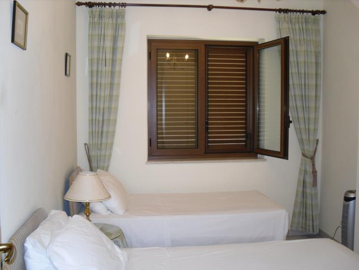 Image No.21-4 Bed Villa / Detached for sale