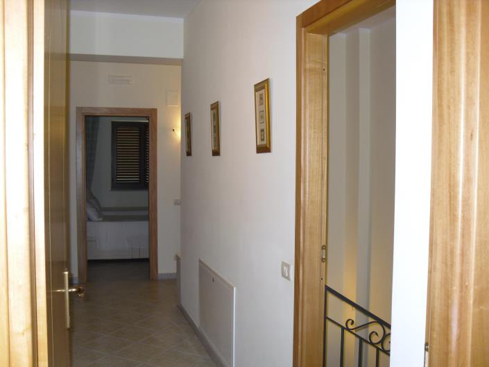 Image No.28-4 Bed Villa / Detached for sale