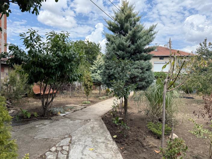 Image No.35-2 Bed House for sale