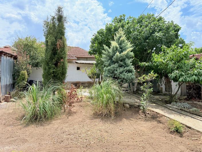 Image No.48-2 Bed House for sale