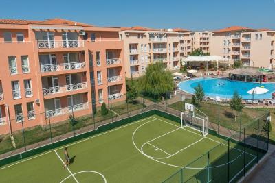 Sunny-Day-6-Complex-Sunny-Beach-Exterior