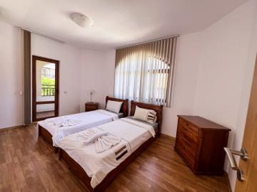 House-Vineyards-Resort-Aheloy-16