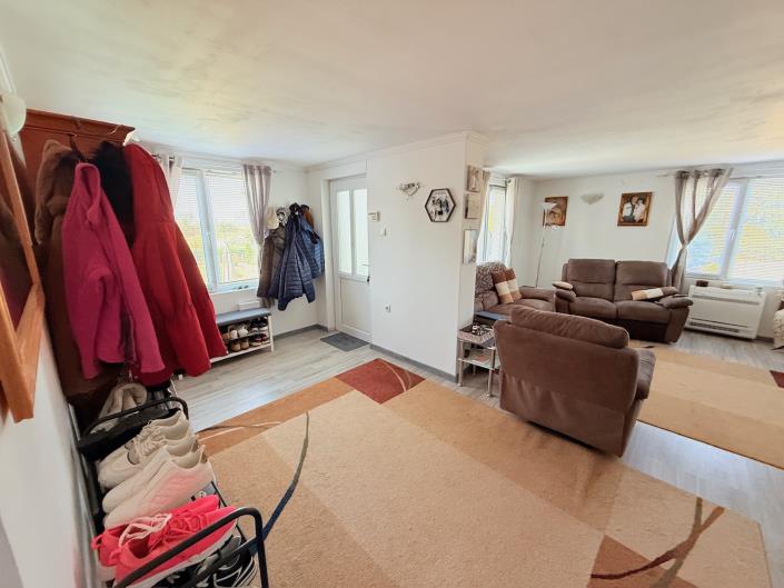 Image No.8-Maison / Villa de 2 chambres à vendre à Izvorishte