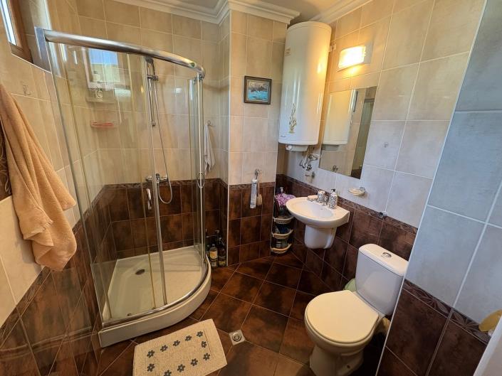 Image No.24-2 Bed Apartment for sale