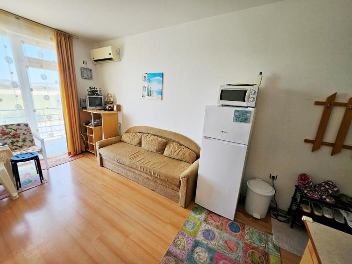 Image No.6-Studio for sale