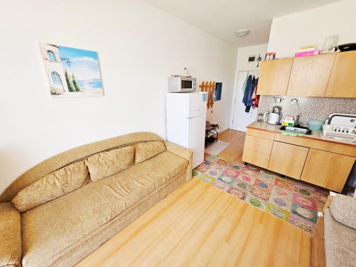 Image No.9-Studio for sale