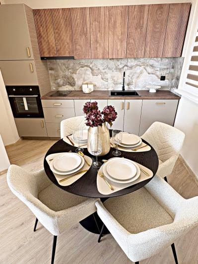 Image No.32-2 Bed Apartment for sale