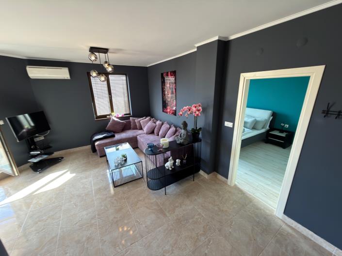 Image No.8-2 Bed Apartment for sale