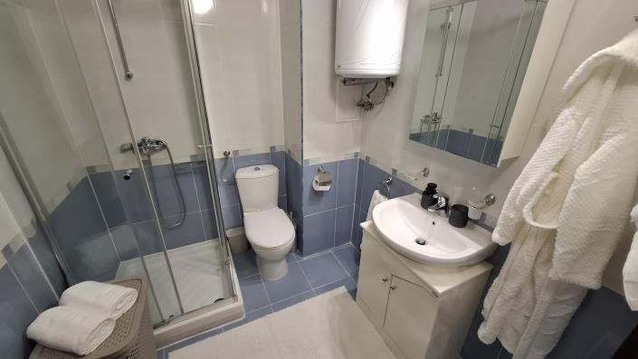 Image No.30-2 Bed Apartment for sale