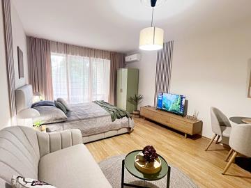 studio-royal-palm-svetoi-vlas-1