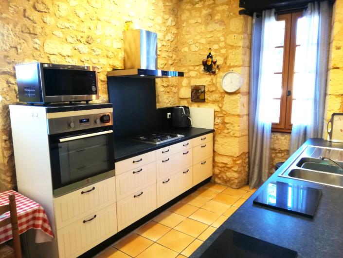 Image No.7-5 Bed Country House for sale