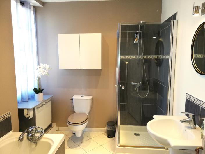 Image No.22-5 Bed Country House for sale