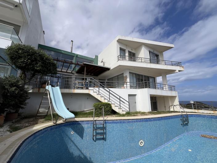 Image No.4-Villa de 5 chambres à vendre à Lygaria