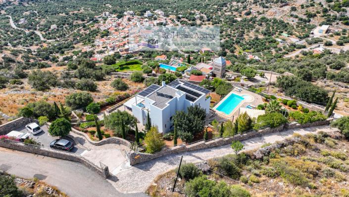 Image No.8-5 Bed Villa for sale