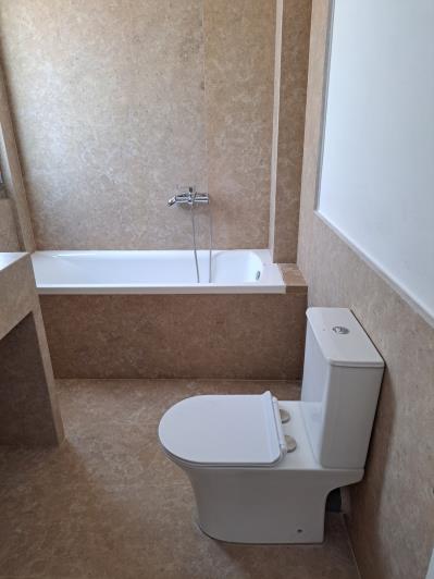 Image No.16-2 Bed Maisonette for sale