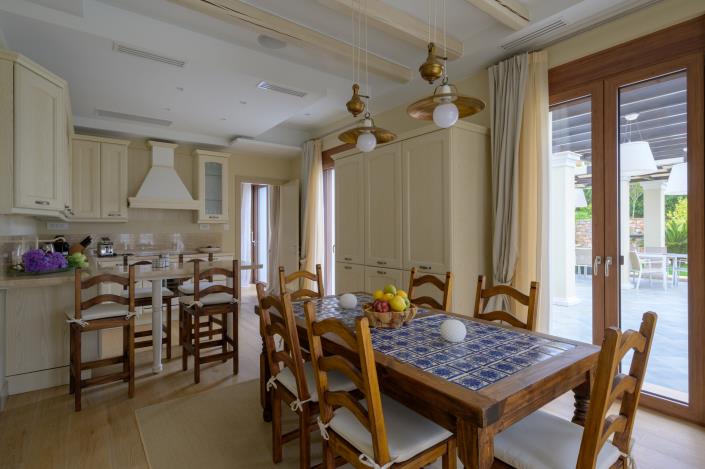 Image No.12-5 Bed Villa for sale