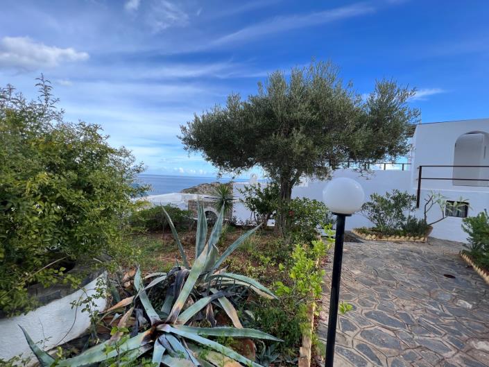 Image No.38-Un hôtel de 37 chambres à vendre à Agios Nikolaos